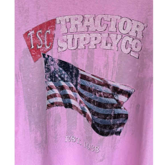 Vintage 2000’s Tractor Supply Co. Graphic Tee Shirt in Light Pink • Western - M - Picture 9 of 10